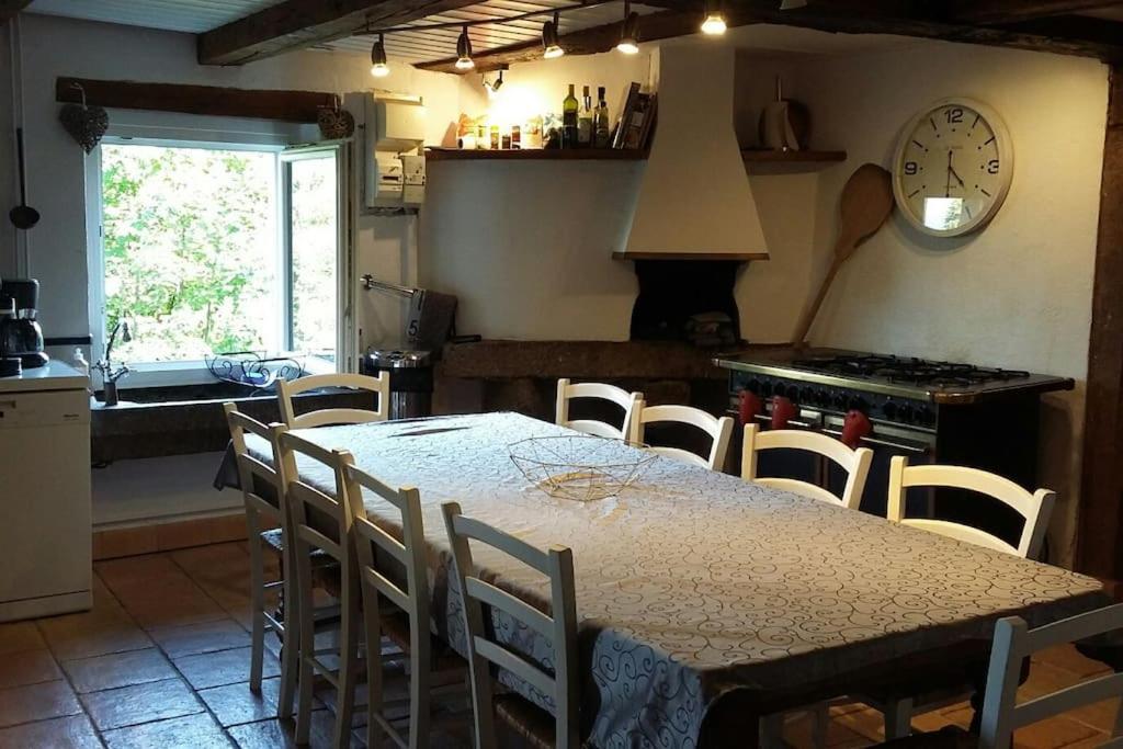 Ferme De Chenezeau - 15 Personnes , 7 Chambres Gerardmer Bagian luar foto